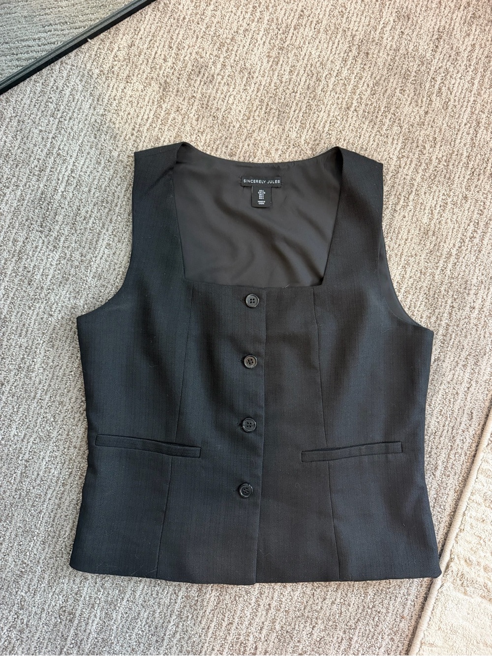 Sincerly Jules Black Tailored Vest in Size Large